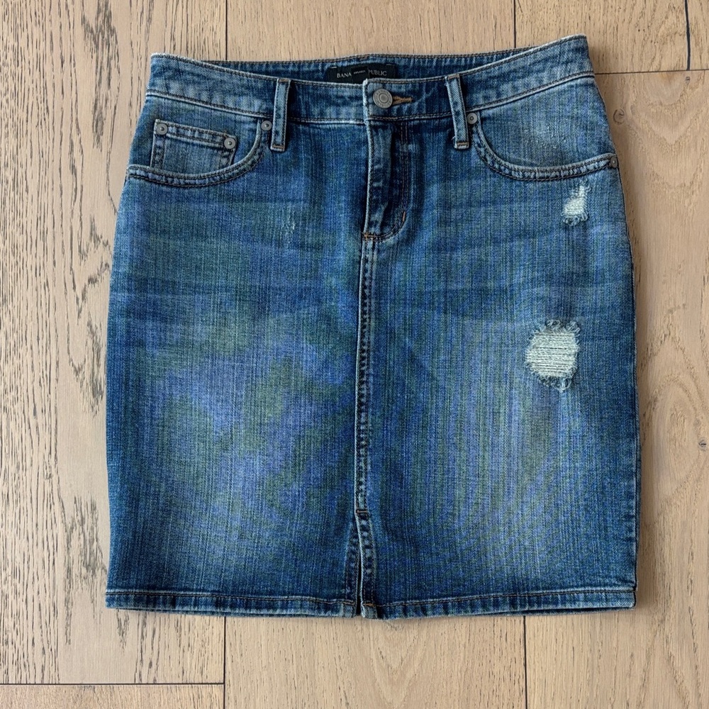 Banana Republic Denim Skirt